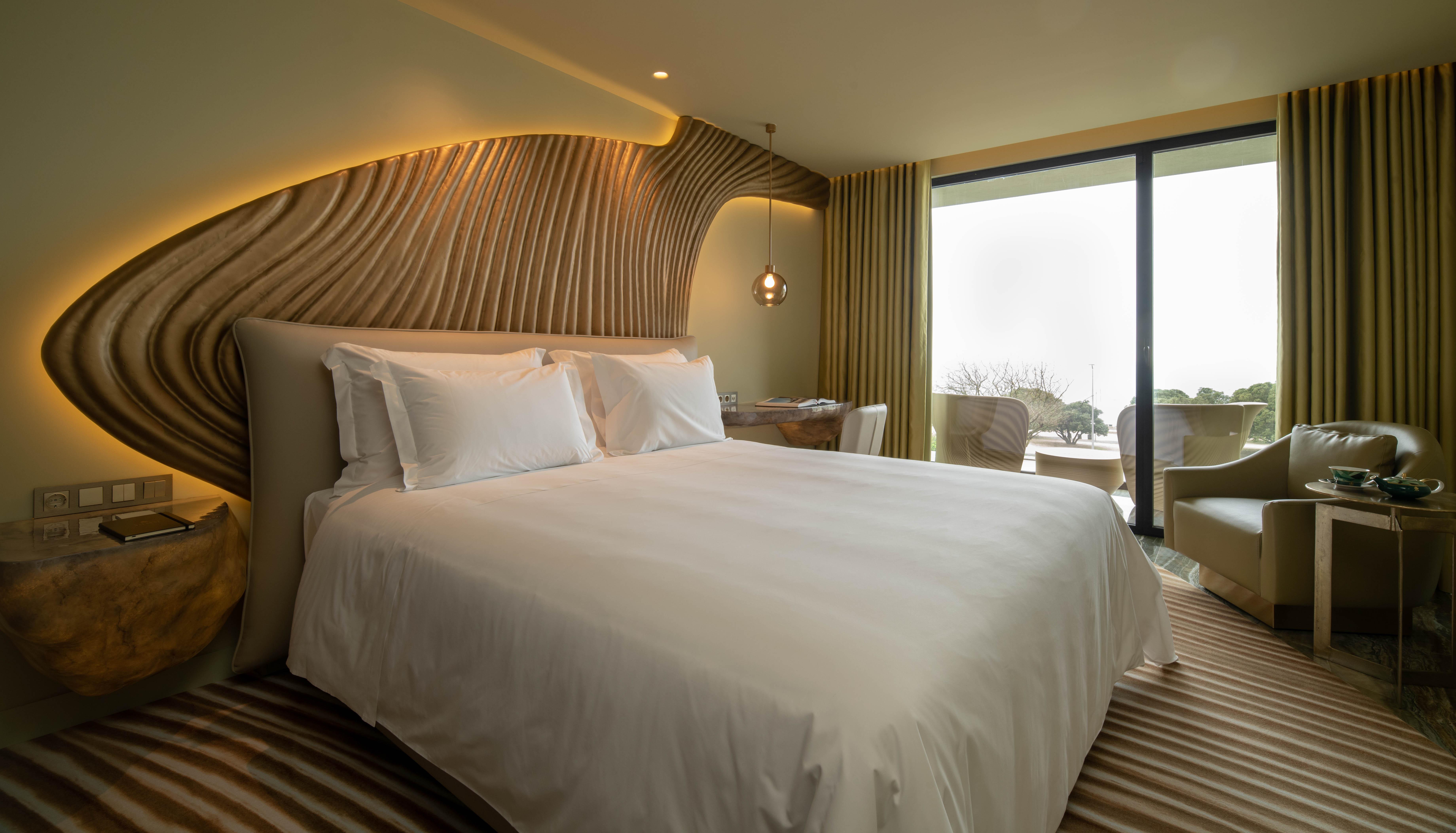 Vila Foz Hotel & Spa - Member Of Design Hotels Порто Екстериор снимка A room at The Westin Lisbon