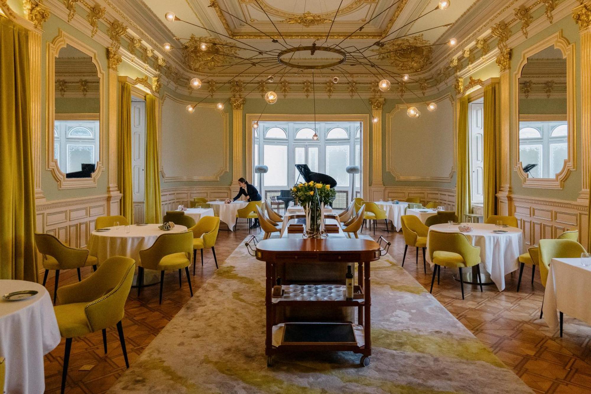 Vila Foz Hotel & Spa - Member Of Design Hotels Порто Екстериор снимка Restaurant AOC