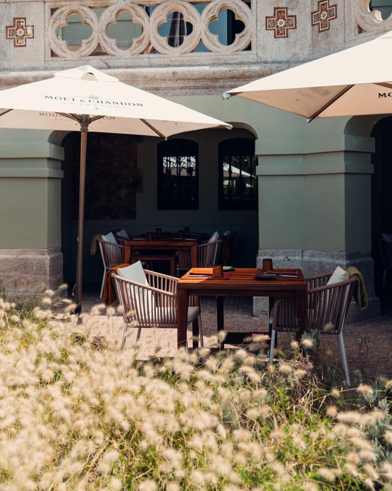 Vila Foz Hotel & Spa - Member Of Design Hotels Порто Екстериор снимка The restaurant at the Cape of Good Hope